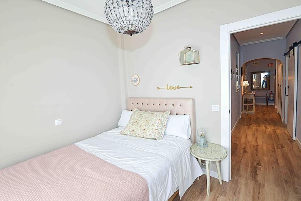 Apartamento Con Encanto "Las Raices" Сантандер Экстерьер фото
